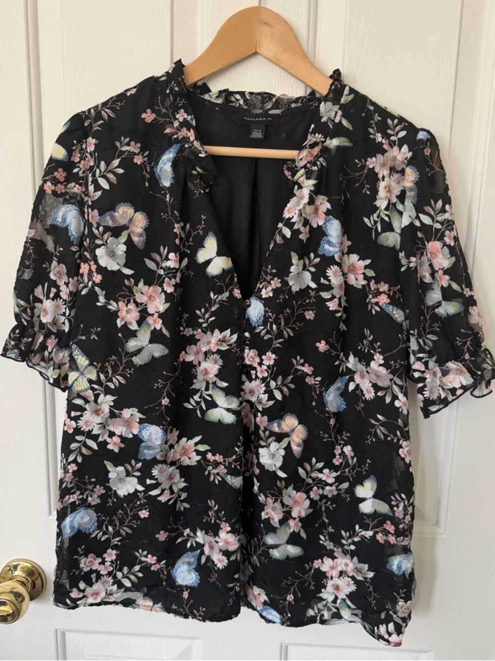 Talara Black Floral Short-Sleeve Blouse